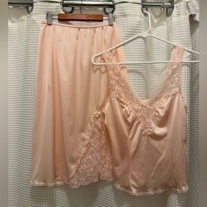 Vintage Maidenform Peach Lace Trim Chemise and Skirt Set - Small